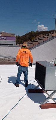 Berumen Roofing Logo