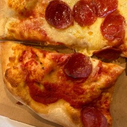 Horrible pizza. No sauce and this is supposed to be a Sicilian!!!! No square crust or sauce. Joke!!! Horrible pizza. No sauce and this is supposed to be a Sicilian!!!! No square crust or sauce. Joke!!!