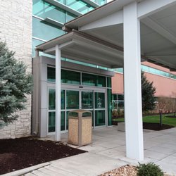 Cox Health Surgery Center - Entrance.
