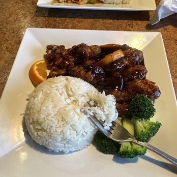 Numprik Thai Lao - Orange chicken and spicy Thai bowl. - Thai Near Me - Monroe, Ohio