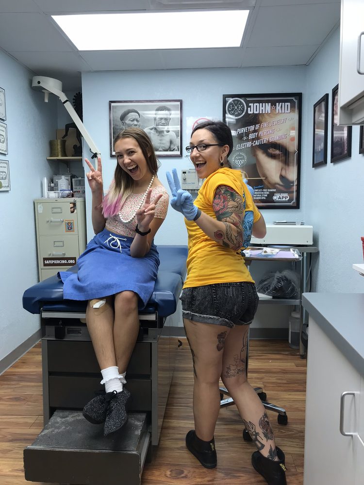 Blue Lotus Tattoo And The Piercing Lounge Photos 37 Reviews Tattoo 458 W Gilman St Madison Wi United States Phone Number