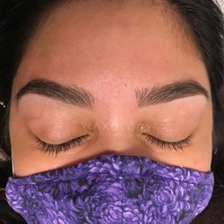 Waxology Beauty Boutique - Eyebrow shaping