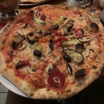 Trattoria La Bruschetta - Vegetarian pizza - Italian Near Me - Berlin, BE Trattoria La Bruschetta - Vegetarian pizza - Italian Near Me - Berlin, BE