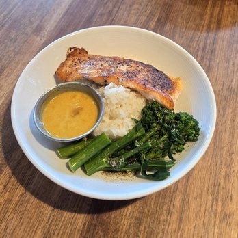 Germantown Cafe - Coconut Curry Salmon, Jasmine Rice and Broccoli. Extra Coconut Curry Sauce. 9/10 - New American Near Me - Nashville, Tennessee Germantown Cafe - Coconut Curry Salmon, Jasmine Rice and Broccoli. Extra Coconut Curry Sauce. 9/10 - New American Near Me - Nashville, Tennessee