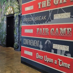 RED DOOR ESCAPE ROOM - 41 Photos & 92 Reviews - 7007 Friars Rd., San