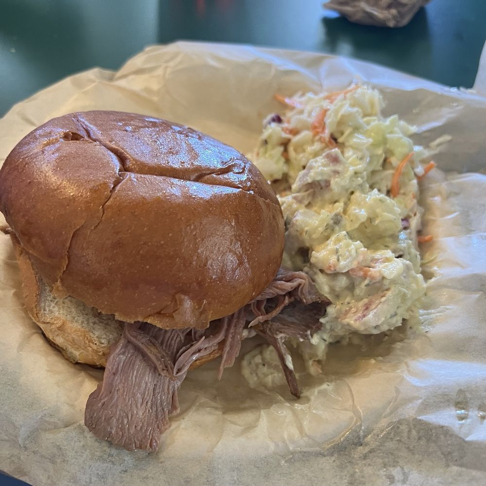 360 Smokehouse BBQ - Brisket sandwich - Barbeque Near Me - Twin Bridges, California 360 Smokehouse BBQ - Brisket sandwich - Barbeque Near Me - Twin Bridges, California
