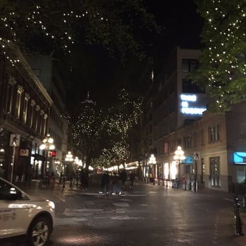 Gastown - Landmarks & Historical Buildings Near Me - Vancouver, British Columbia