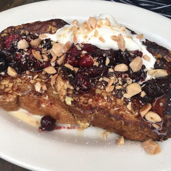 AOC - French toast - Cocktail Bars Near Me - Los Angeles, California