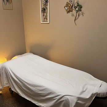 D Best Massage & Head Spa - Massage Room - Massage Near Me - Glendale, Arizona D Best Massage & Head Spa - Massage Room - Massage Near Me - Glendale, Arizona