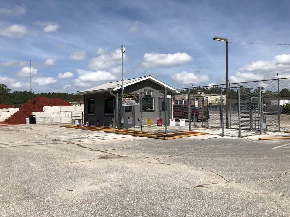 MULCH OUTLET STORE Updated August 2024 2480 Lane Ave N, Jacksonville, Florida Nurseries