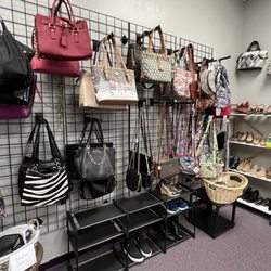 Crown Luxury Resale