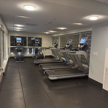 Hilton San Jose - Gym - Hotels Near Me - San Jose, California