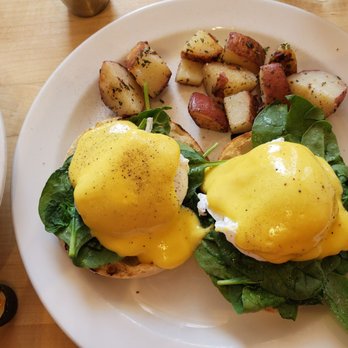 The Sawhorse Cafe - Eggs Benedict with Spinach - Breakfast & Brunch Near Me - Williamsport, Pennsylvania