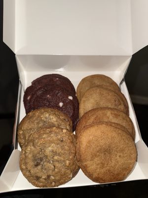 MidnighTreats by null