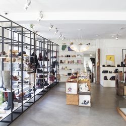 The Feeting Room