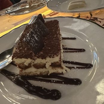 Maggiano's Little Italy - Tiramisu Vera's Lemon Cookies - Italian Near Me - Costa Mesa, California Maggiano's Little Italy - Tiramisu Vera's Lemon Cookies - Italian Near Me - Costa Mesa, California