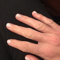 La Lime à Ongles - The owner gave me a very clean, pretty gel manicure just like I wanted.
