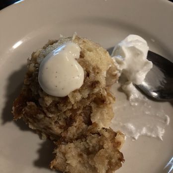 Dosey Doe - Big Barn - Delicious peach cobbler - Music Venues Near Me - The Woodlands, Texas