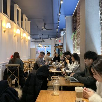 18.5 Gram Coffee - Friday mid-afternoon vibes - Coffee & Tea Near Me - Flushing, New York