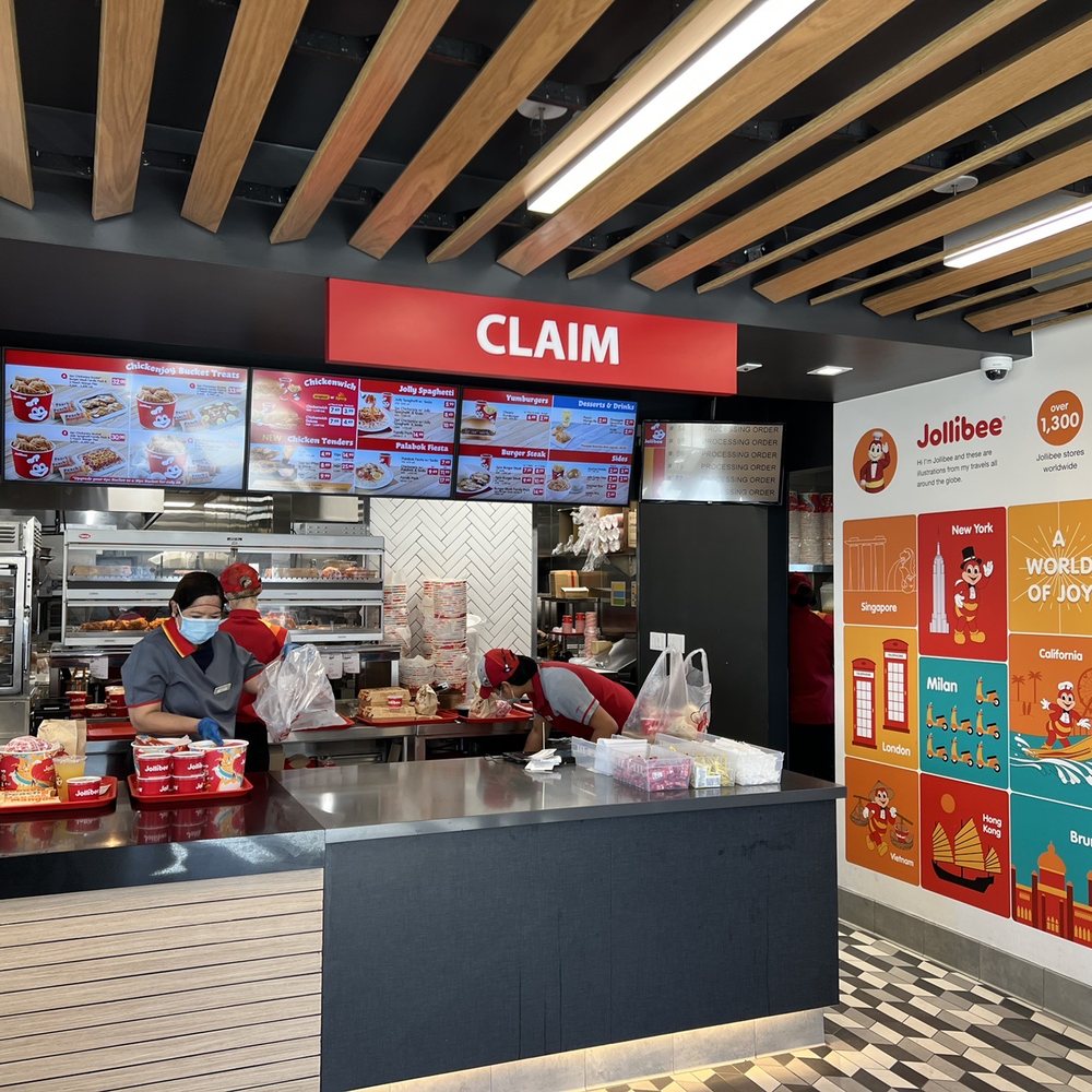 Jollibee - This auntie deserves a 5 stars - Chicken Shop Near Me - Alhambra, California