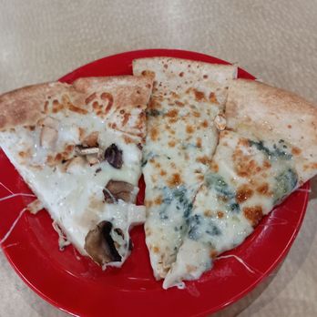 Cicis Pizza - Spinach Alfredo & chicken and mushroom - Pizza Near Me - Deerfield Beach, Florida Cicis Pizza - Spinach Alfredo & chicken and mushroom - Pizza Near Me - Deerfield Beach, Florida