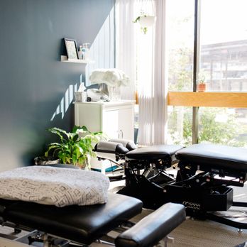 Well Spine Family Chiropractic - Family room for adjusting! - Chiropractors Near Me - Boulder, Colorado Well Spine Family Chiropractic - Family room for adjusting! - Chiropractors Near Me - Boulder, Colorado