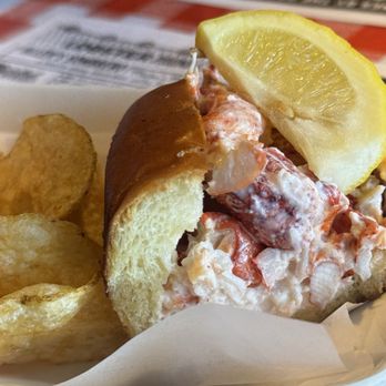Hazel's - Bars Near Me - Birmingham, Michigan