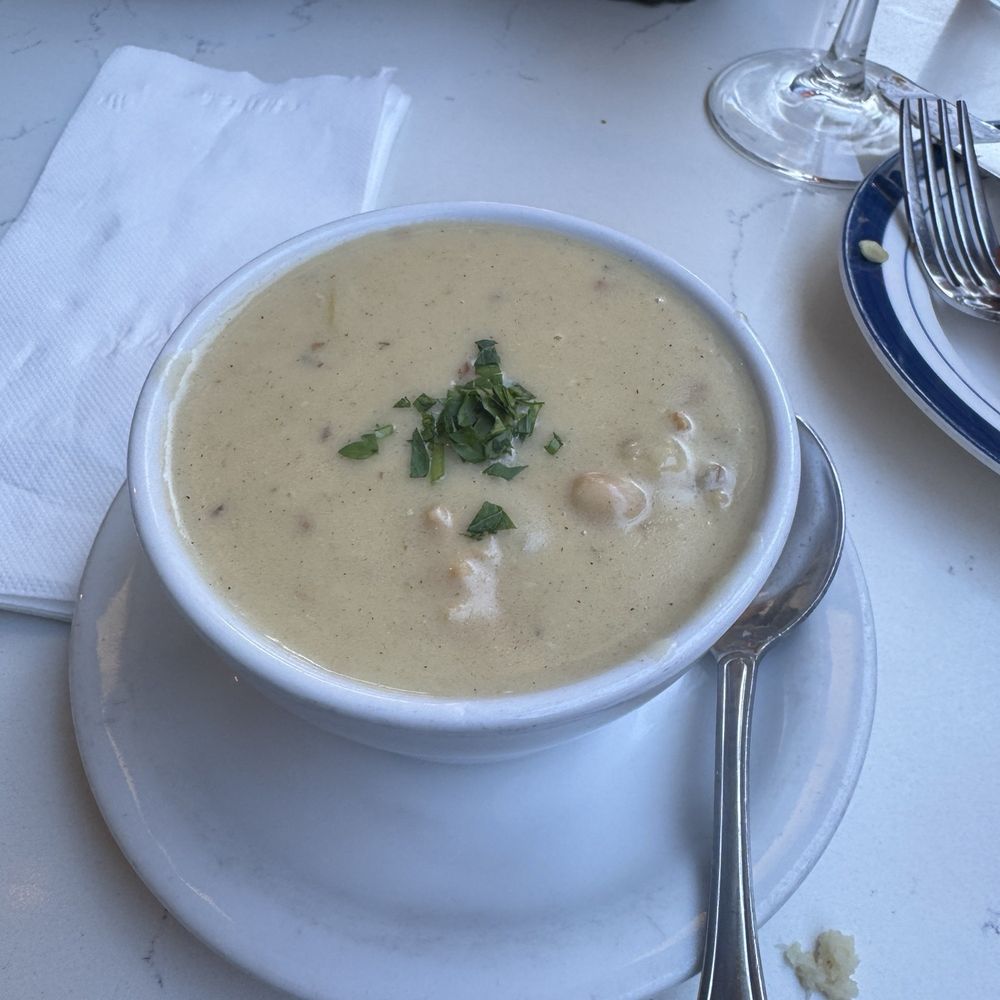 Lure Fish House - New England Clam Chowder - Seafood Near Me - Ventura, California Lure Fish House - New England Clam Chowder - Seafood Near Me - Ventura, California