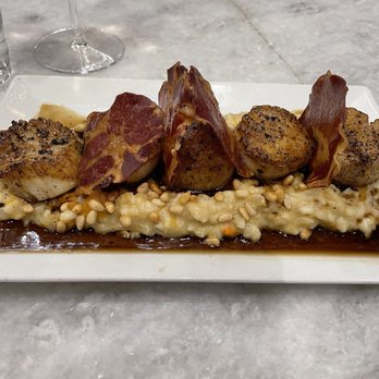 Michael Angelo's Winery - Scallops - Wineries Near Me - Richfield, Ohio