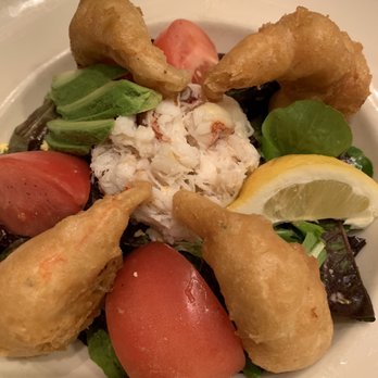 Nordstrom Grill - Crab and shrimp salad - New American Near Me - Seattle, Washington Nordstrom Grill - Crab and shrimp salad - New American Near Me - Seattle, Washington