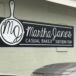Martha Jane's Southern Cookin' - Clean and Great Food!