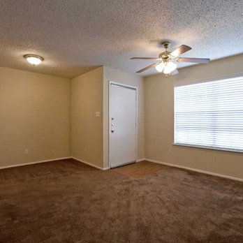 Bordeaux Apartments - Living Area - Apartments Near Me - Kingsville, Texas Bordeaux Apartments - Living Area - Apartments Near Me - Kingsville, Texas