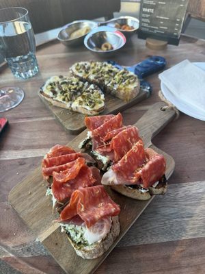 Azzurra Wine Bar by null