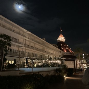 Hotel del Coronado, Curio Collection by Hilton - Strolling around at night before getting a drink at the bar. - Coronado, CA