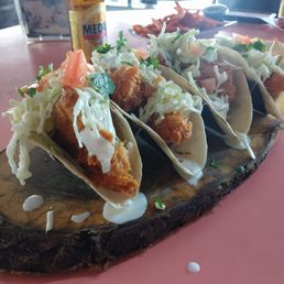4 fish tacos with grouper