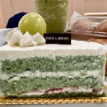Tous Les Jours - Green Tea piece cake - Desserts Near Me - South Salt Lake, Utah