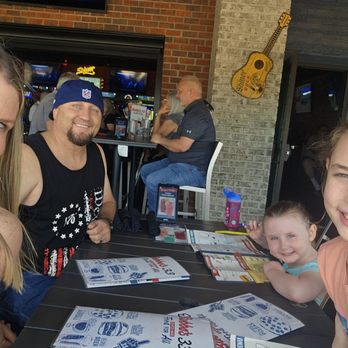 Bubba's 33 - Sports Bars Near Me - Goodyear, Arizona