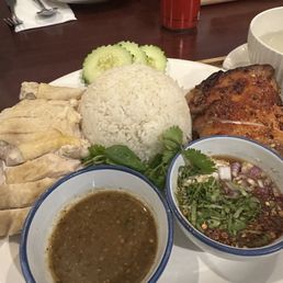 Combo Khao Man Gai + Gai Yang Combo Khao Man Gai + Gai Yang