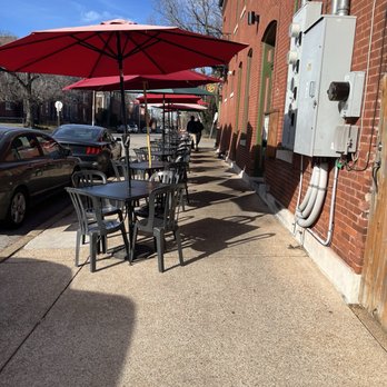 Blues City Deli - Outdoor seating   Chairs, tables, and umbrellas. - Sandwiches Near Me - St Louis, Missouri