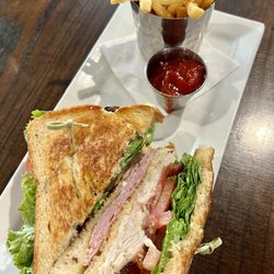 Streetcar Grille and Tavern - Conductor's Club