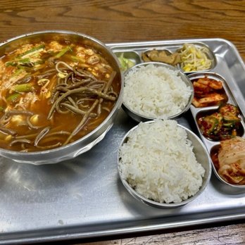 Korean Restaurant - Spicy beef soup - Korean Near Me - San Antonio, Texas