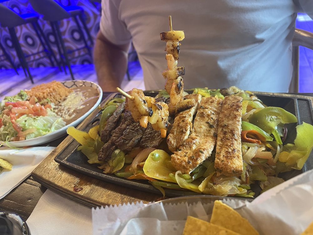 Lalos Tacos and Cantina