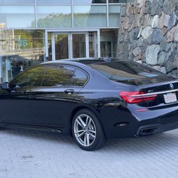 Francklin Transportation Services - Pickup at Biogen in Weston