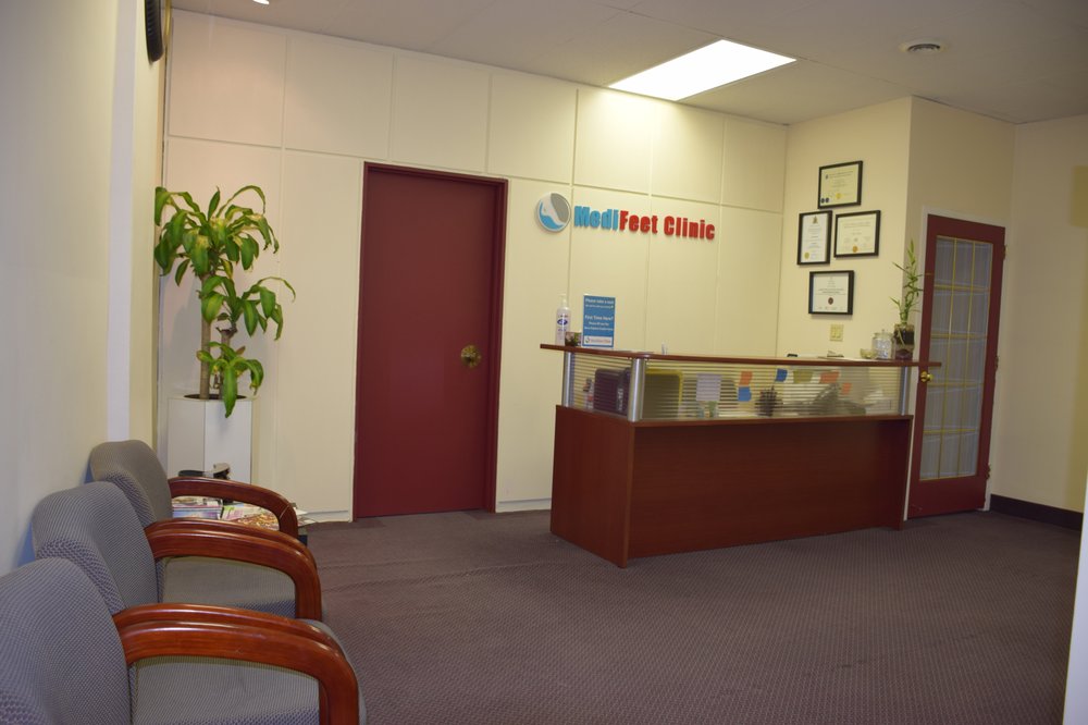 MEDIFEET CLINIC & ORTHOTICS CENTRE 1840 Lakeshore Rd W, Mississauga