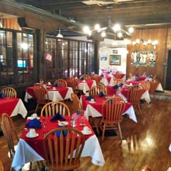 Swift Creek Mill Theatre - The Mill Room decorated for a patriotic event.