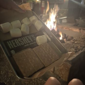 Sparrows Lodge - Complimentary s'mores - Hotels Near Me - Palm Springs, California Sparrows Lodge - Complimentary s'mores - Hotels Near Me - Palm Springs, California