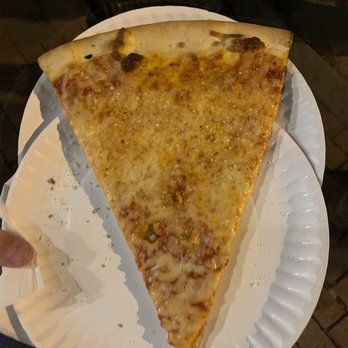 Five Points Pizza - Italian Near Me - Nashville, Tennessee