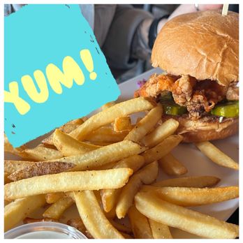 Social Tap - Buffalo Ranch Chicken Sandwich - Sports Bars Near Me - Ventura, California Social Tap - Buffalo Ranch Chicken Sandwich - Sports Bars Near Me - Ventura, California
