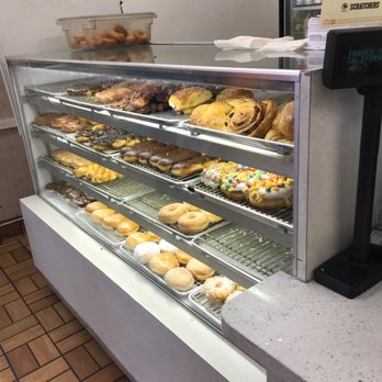 Earl's Donuts - Donuts Near Me - Chatsworth, California Earl's Donuts - Donuts Near Me - Chatsworth, California