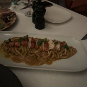 Le Petit Paris - lobster tail Whole Lobster Pasta Dinner - French Near Me - Los Angeles, California